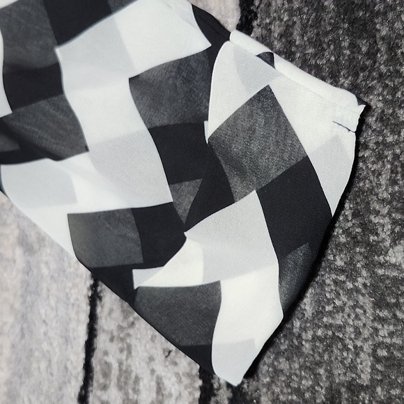 BUCKLE DAYTRIP SHEER STUDDED CHEVRON OPEN SLIT BACK BLOUSE SMALL - Picture 11 of 16